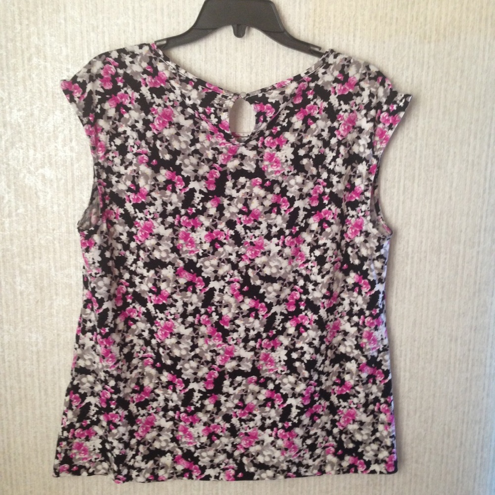 Blouse - Picture 2 of 3